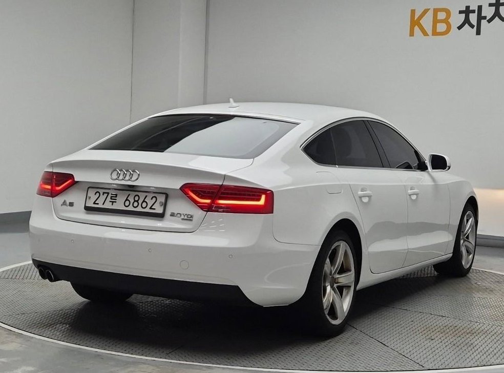 아우디 A5 2.0 TDI 콰트로 스포츠백 사진 3