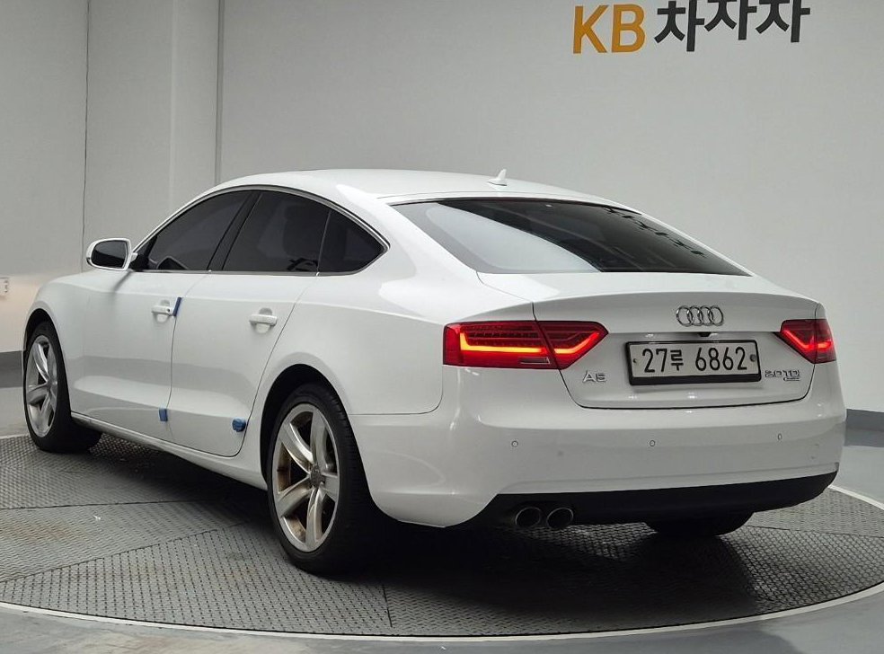 아우디 A5 2.0 TDI 콰트로 스포츠백 사진 4