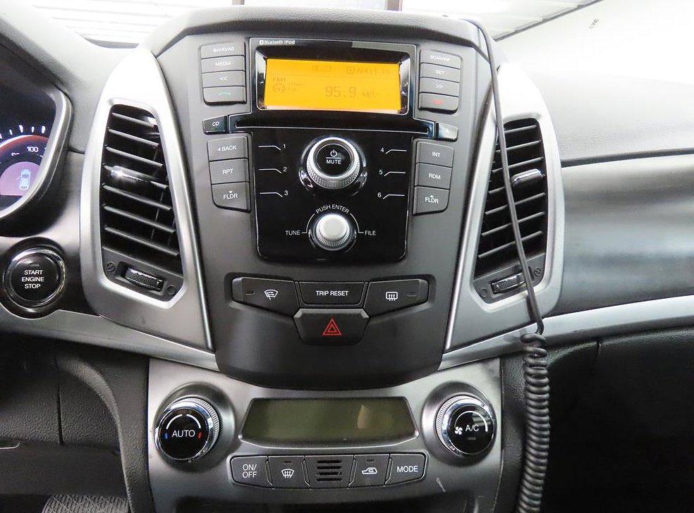 KG모빌리티(쌍용)  코란도 4WD 2.0 CVT 사진 13