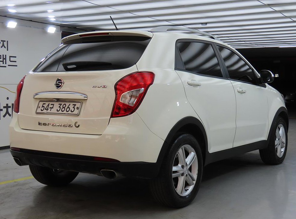 KG모빌리티(쌍용)  코란도 4WD 2.0 CVT 사진 4