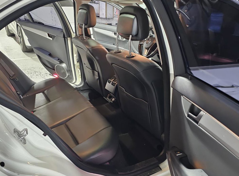 벤츠 C 클래스 C220 CDI 아방가르드 사진 16