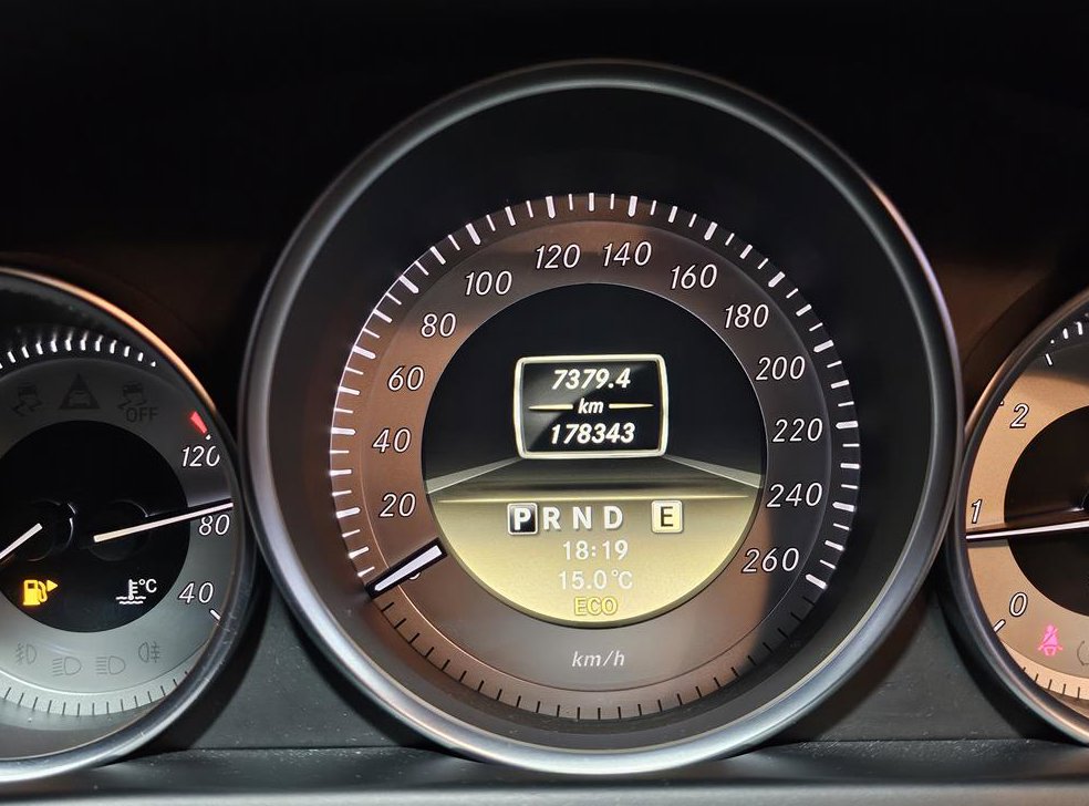 벤츠 C 클래스 C220 CDI 아방가르드 사진 5