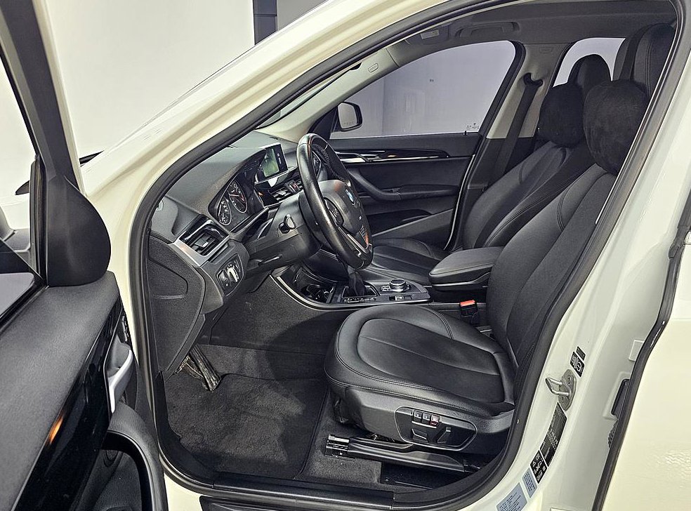 BMW X1 xDrive 18d 사진 8