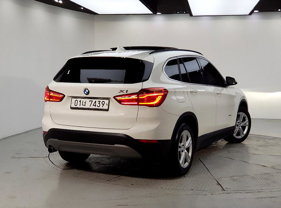 BMW X1 xDrive 18d 사진 4
