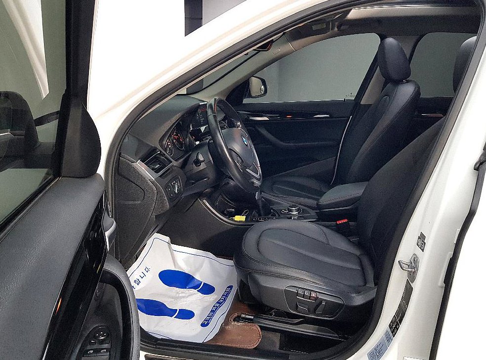 BMW X1 xDrive 18d 사진 8