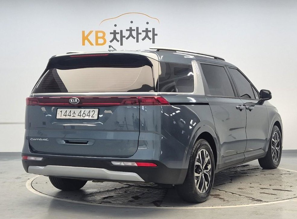 기아 카니발 가솔린 9인승 프레스티지 사진 4