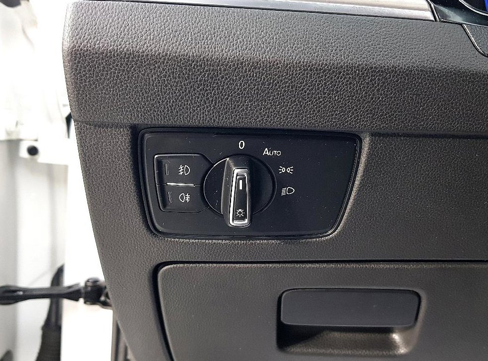 폭스바겐 파사트 2.0 TDI 프리미엄 사진 11