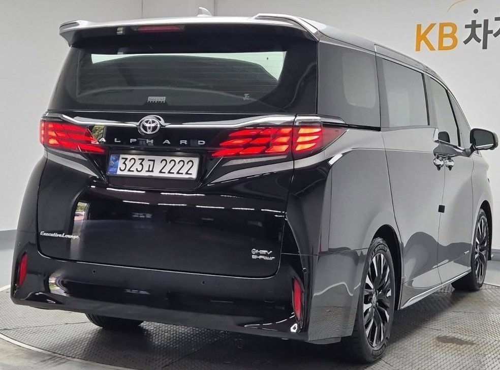 토요타 알파드 2.5 HEV AWD 사진 3