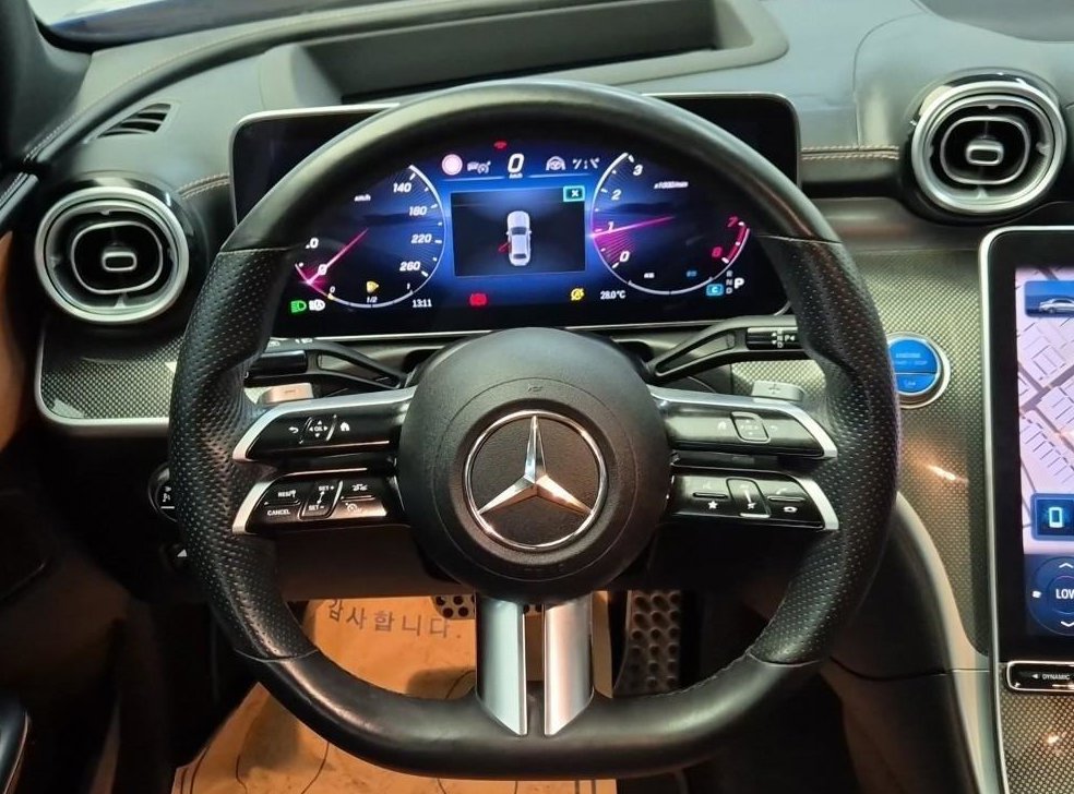 벤츠 C 클래스 C300 AMG Line 사진 9