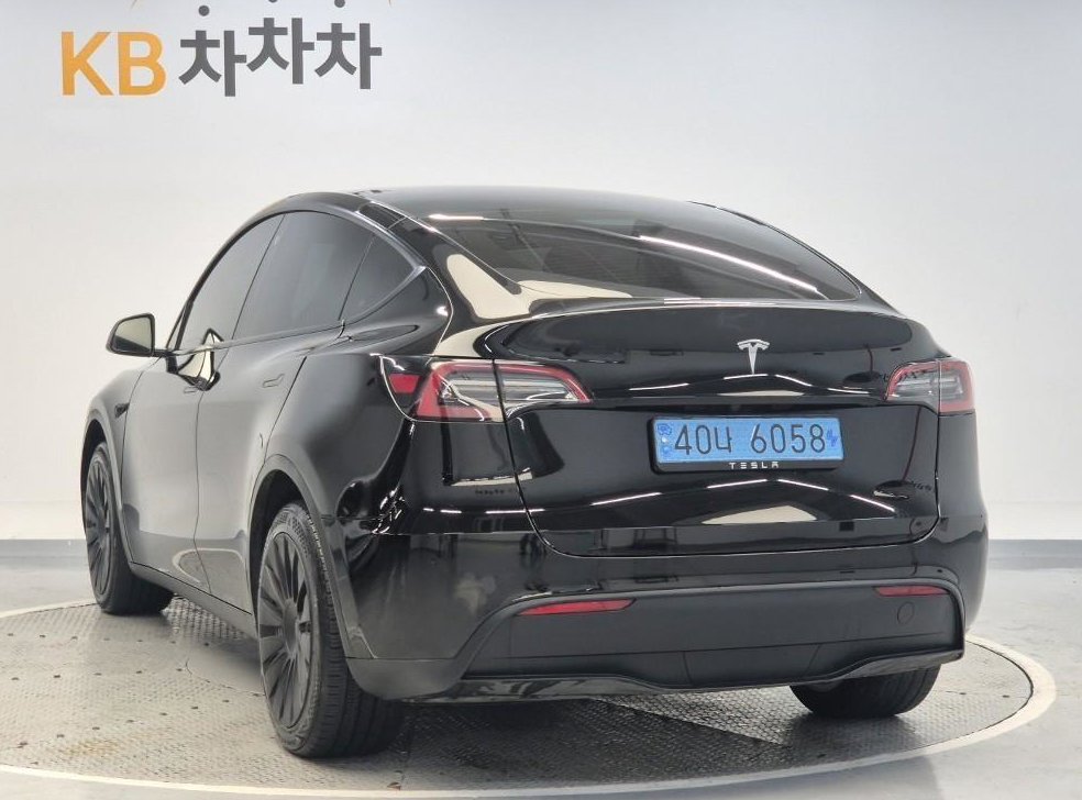 테슬라 모델 Y RWD 사진 2