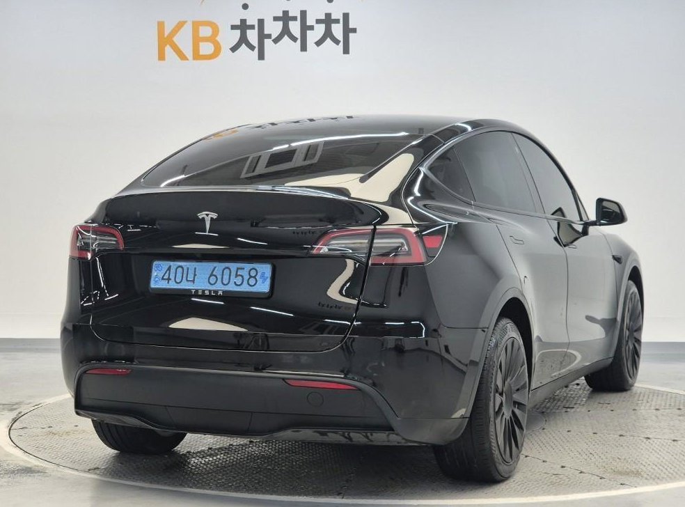 테슬라 모델 Y RWD 사진 3