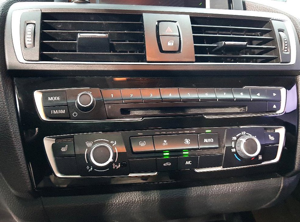 BMW 1시리즈 118d 스포츠 사진 12