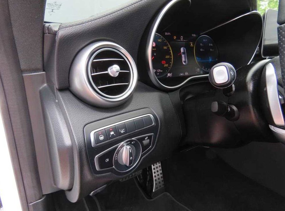 벤츠 C 클래스 C200 쿠페 사진 12