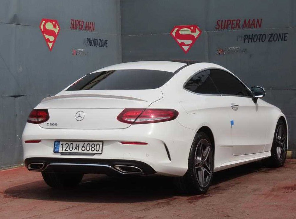 벤츠 C 클래스 C200 쿠페 사진 3