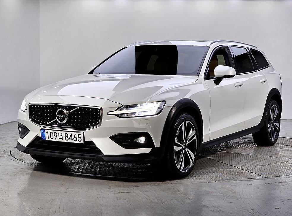 볼보 V60 2.0 B5 프로 AWD