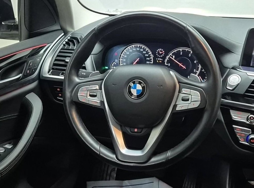 BMW X3 xDrive 20d xLine 사진 9