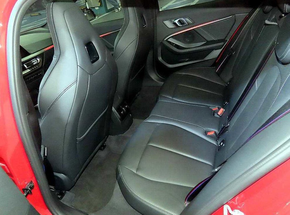 BMW 1시리즈 M135i xDrive 퍼스트 에디션 사진 7