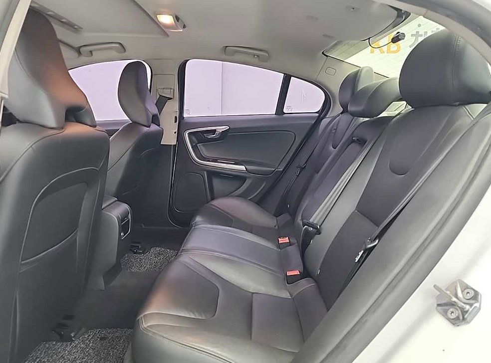 볼보 S60 D2 사진 12