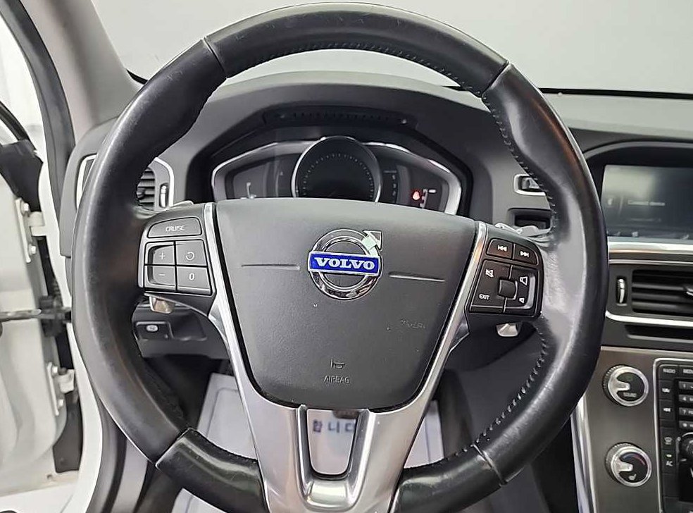 볼보 S60 D2 사진 9