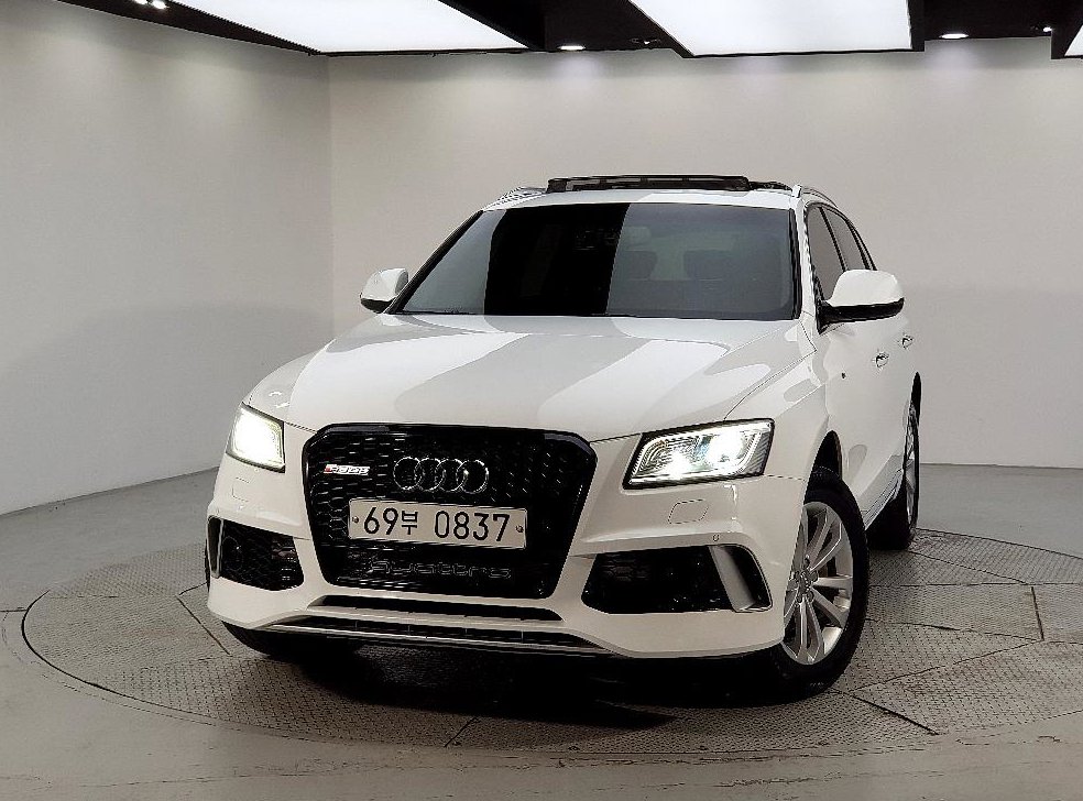 아우디 Q5 35 TDI 콰트로 사진 2