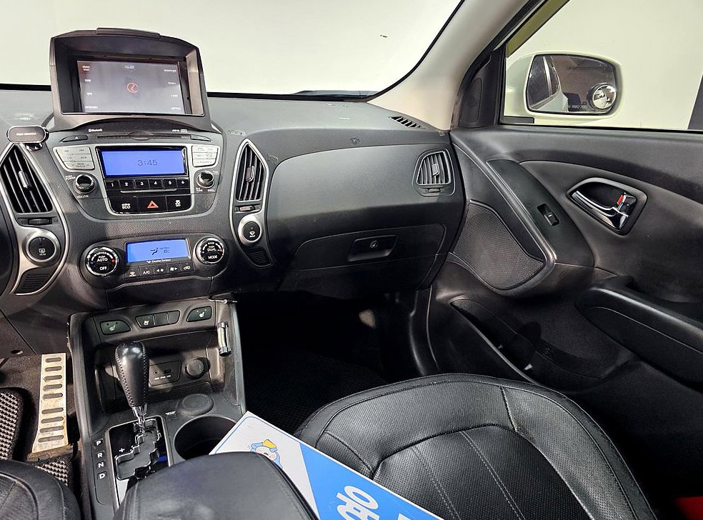 현대 투싼 2WD VGT LX20 사진 10