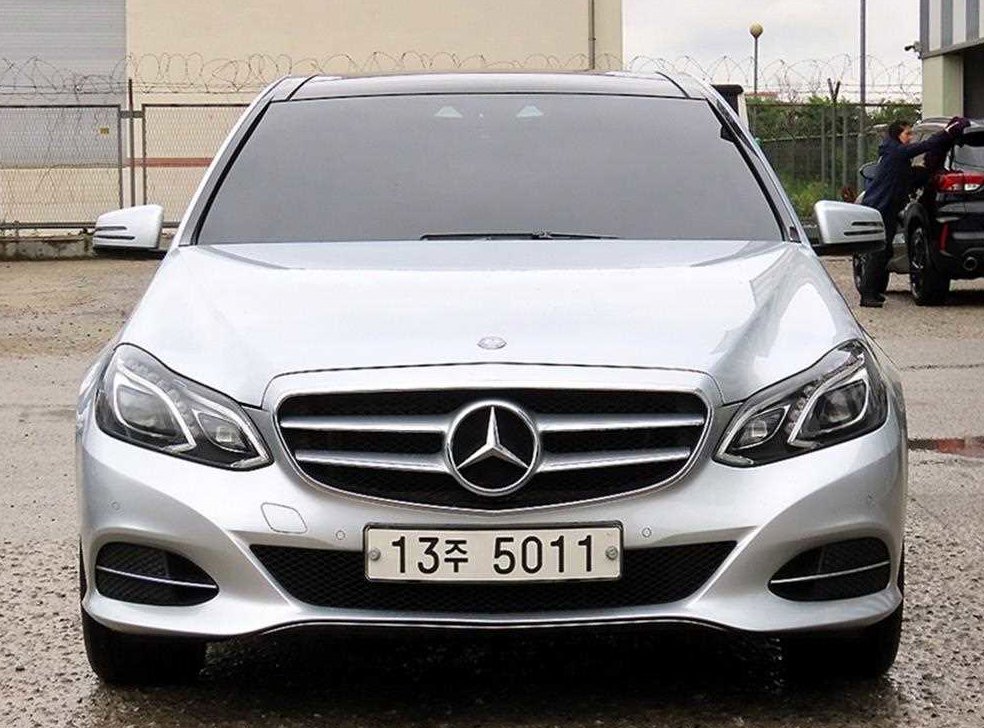 벤츠 E 클래스 E300 4MATIC 아방가르드