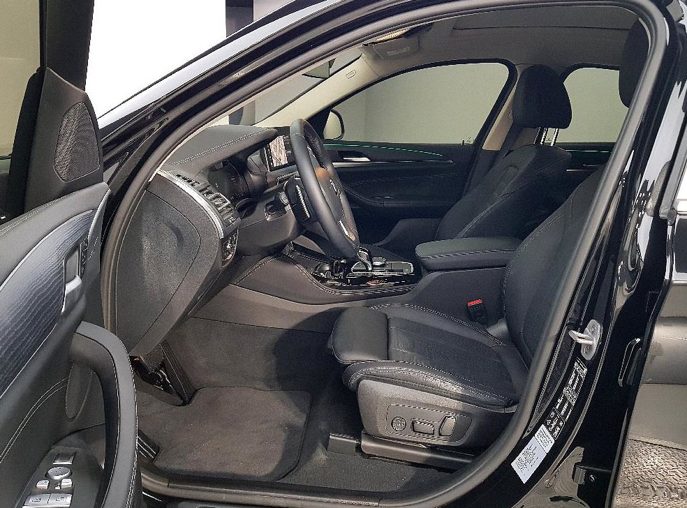 BMW X4 xDrive 20i xLine 사진 8