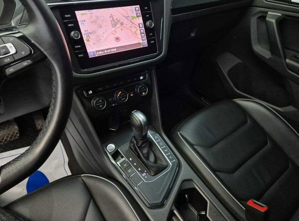 폭스바겐 티구안 2.0 TDI 프레스티지 사진 10
