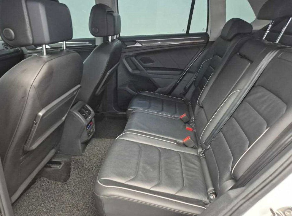 폭스바겐 티구안 2.0 TDI 프레스티지 사진 12