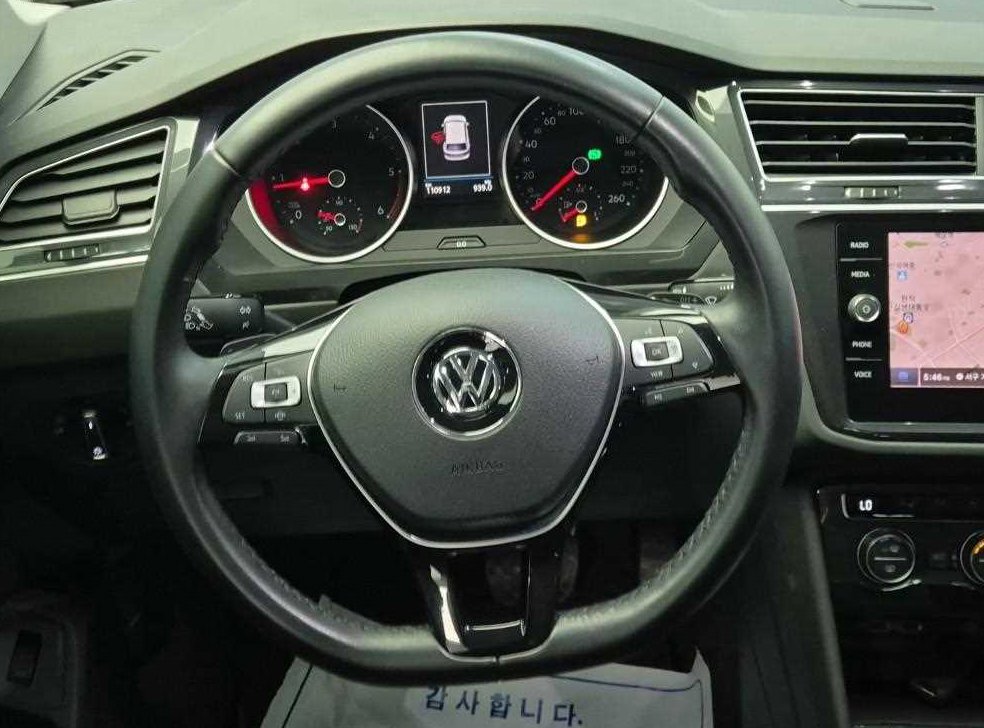 폭스바겐 티구안 2.0 TDI 프레스티지 사진 9