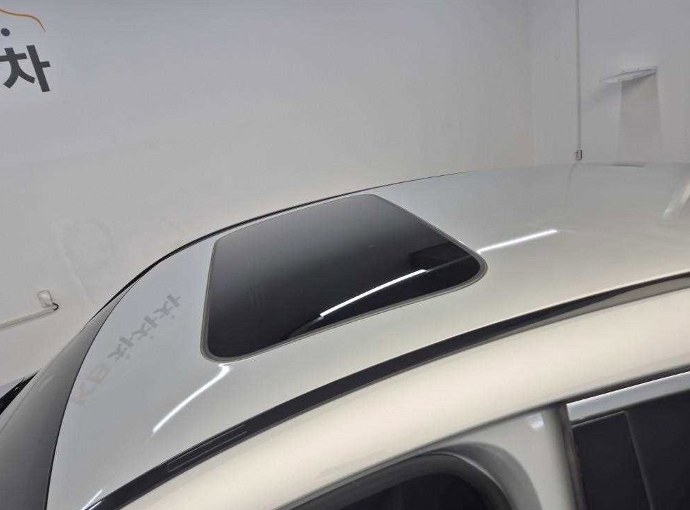 벤츠 GLC 클래스 GLC 300 4MATIC 쿠페 사진 13