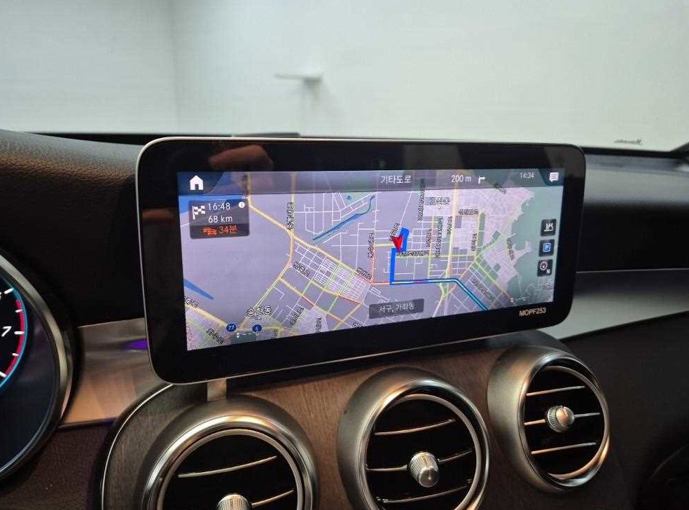 벤츠 GLC 클래스 GLC 300 4MATIC 쿠페 사진 14