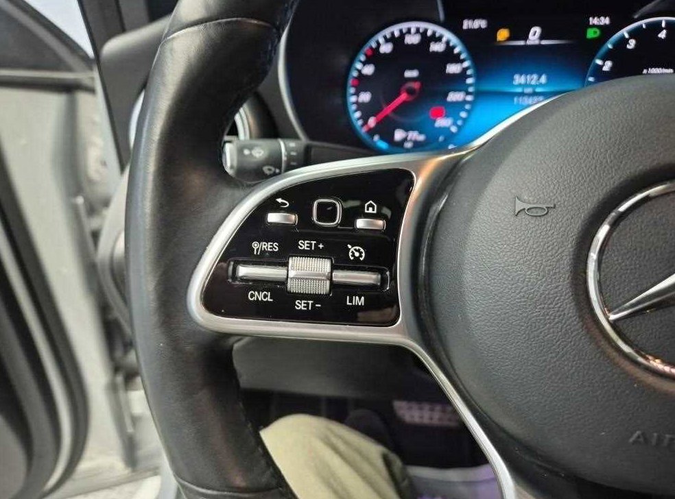 벤츠 GLC 클래스 GLC 300 4MATIC 쿠페 사진 16