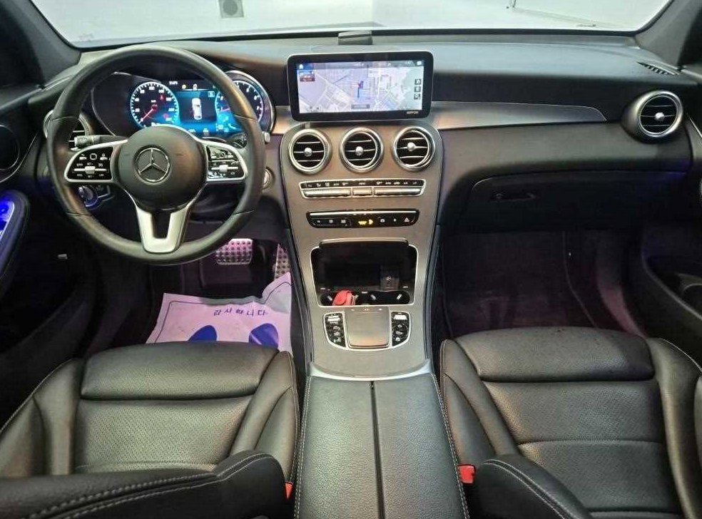 벤츠 GLC 클래스 GLC 300 4MATIC 쿠페 사진 7