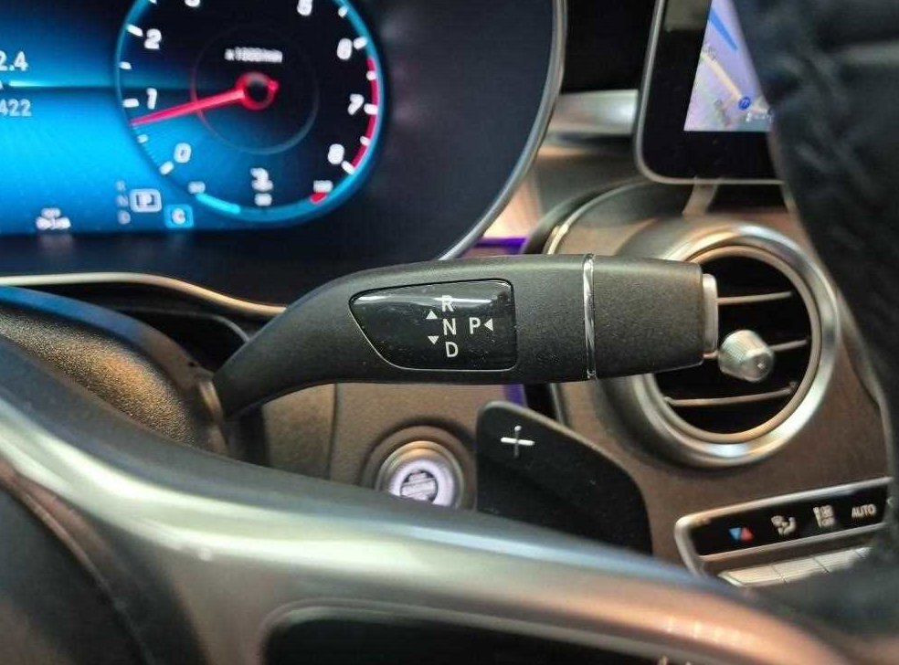 벤츠 GLC 클래스 GLC 300 4MATIC 쿠페 사진 8