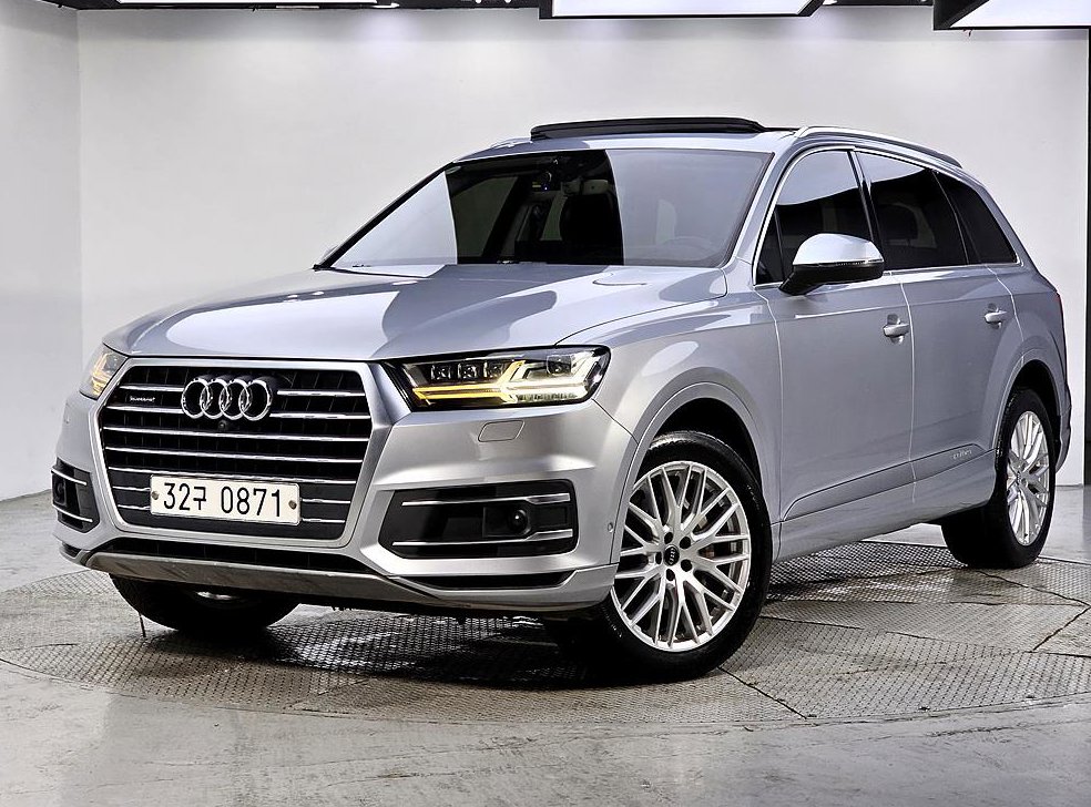 아우디 Q7 45 TDI 콰트로 프리미엄