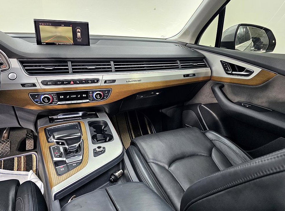 아우디 Q7 45 TDI 콰트로 프리미엄 사진 10