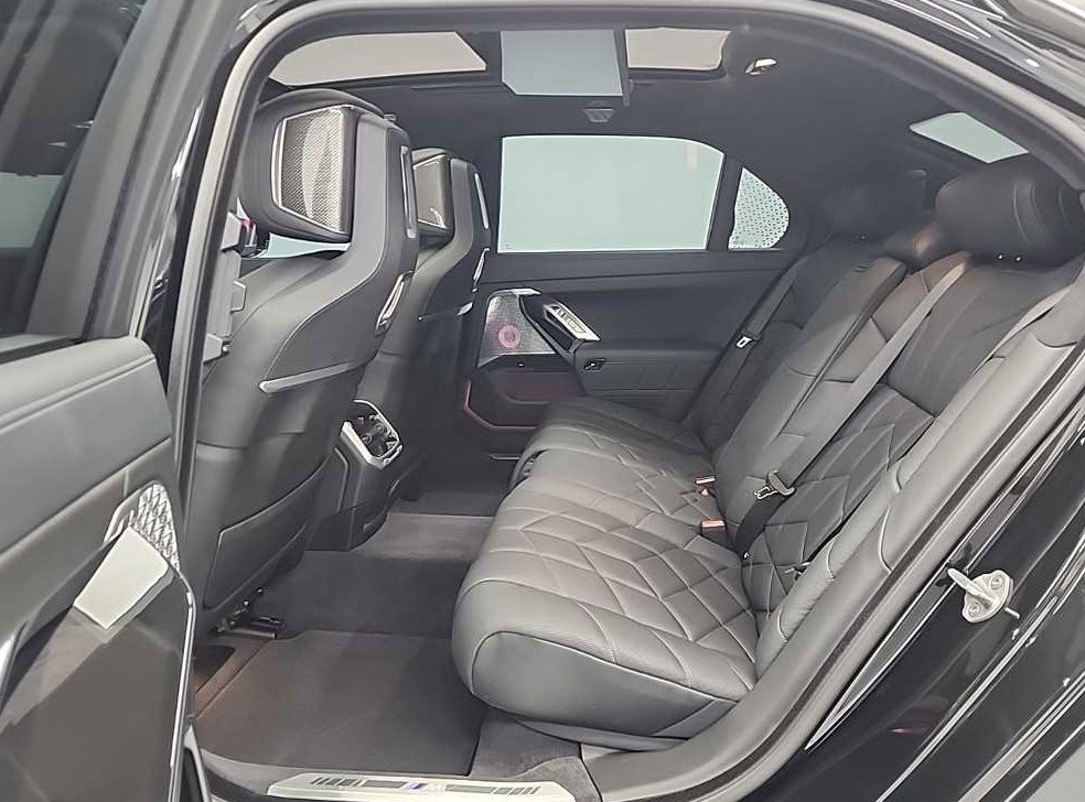 BMW i7 xDrive 60 M 스포츠 이그제큐티브 팩 사진 12