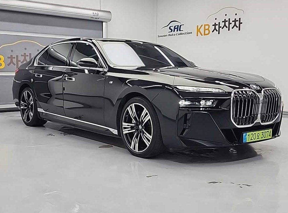 BMW i7 xDrive 60 M 스포츠 이그제큐티브 팩 사진 3