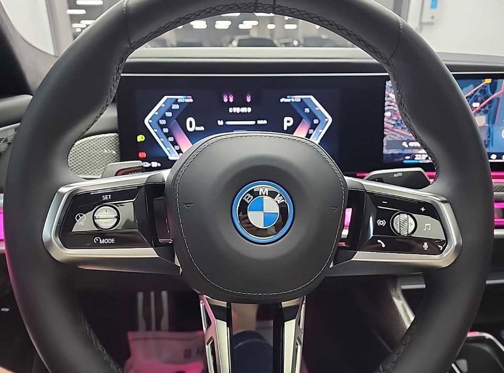 BMW i7 xDrive 60 M 스포츠 이그제큐티브 팩 사진 9