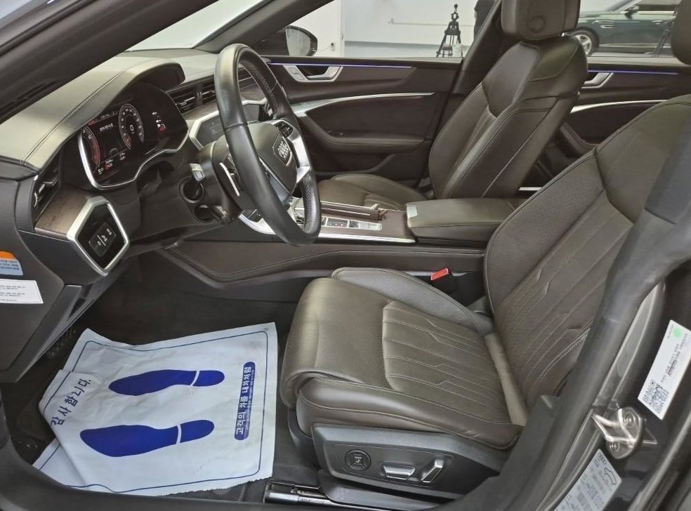 아우디 A7 55 TFSI 콰트로 프리미엄 사진 11
