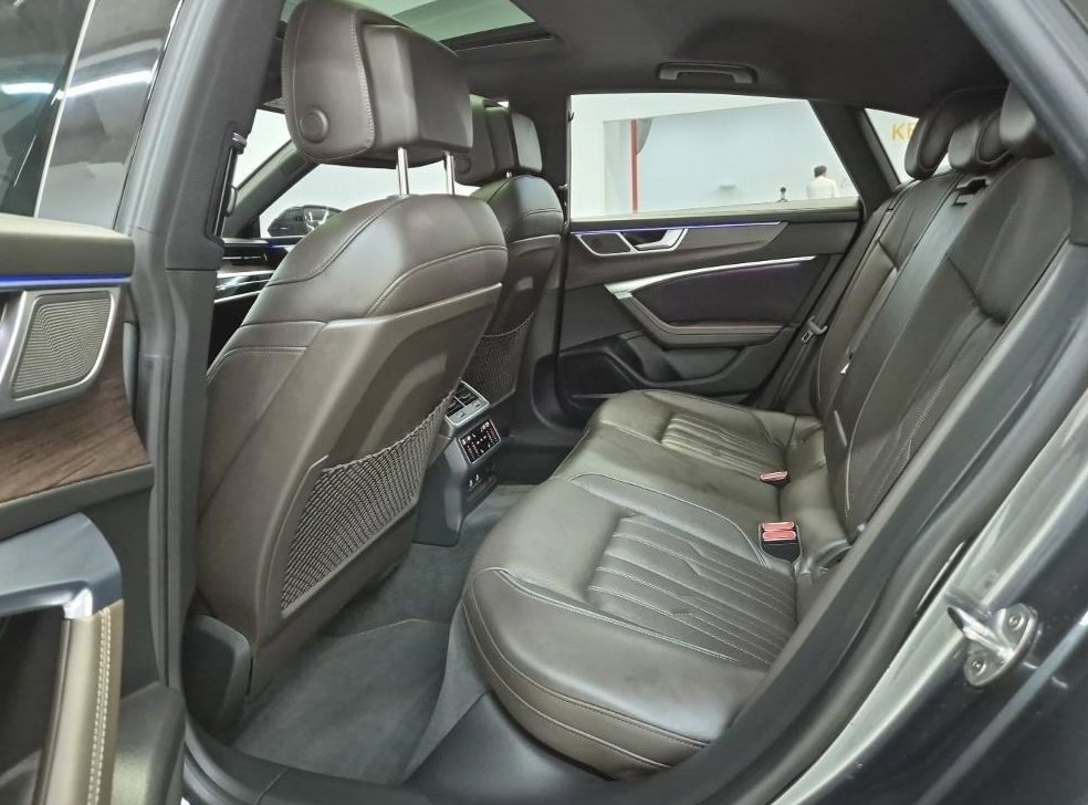 아우디 A7 55 TFSI 콰트로 프리미엄 사진 12
