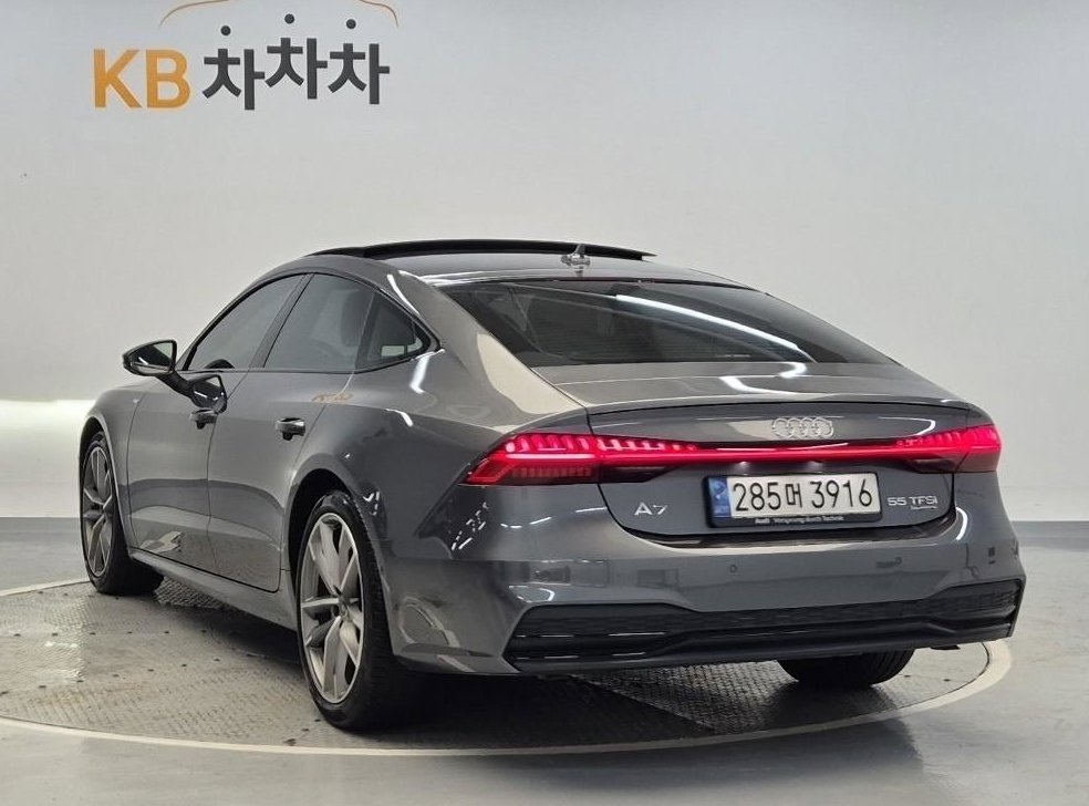 아우디 A7 55 TFSI 콰트로 프리미엄 사진 2