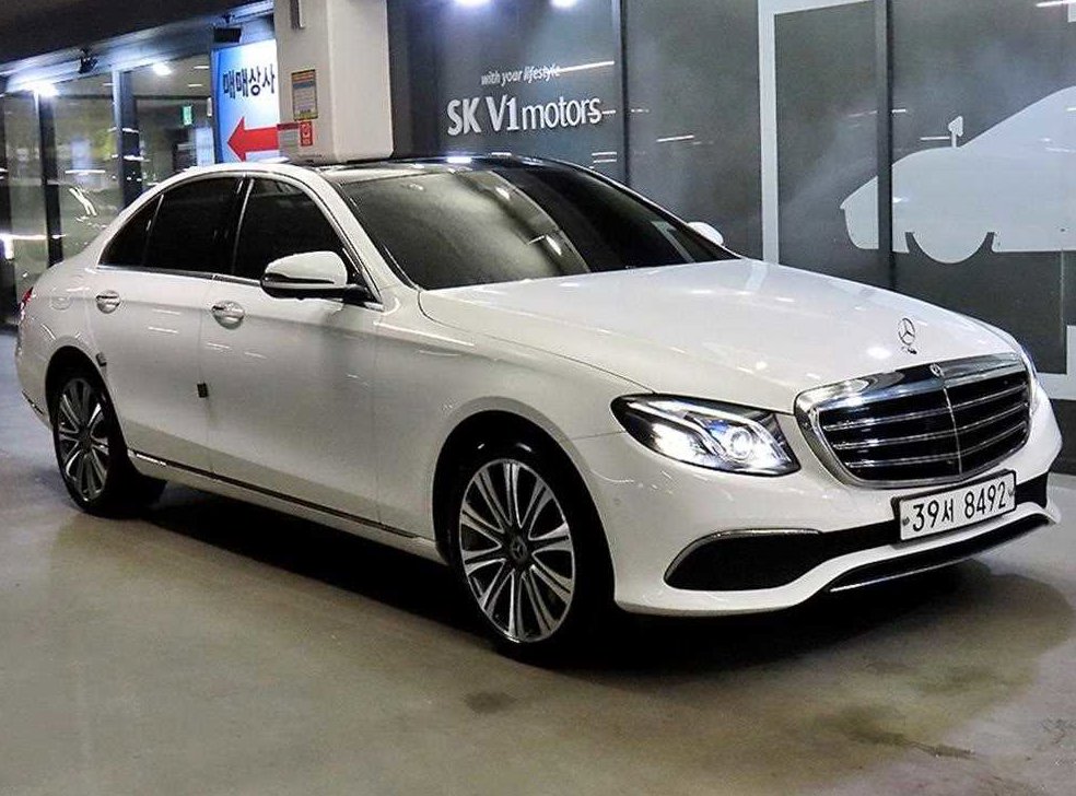벤츠 E 클래스 E400 4MATIC 익스클루시브