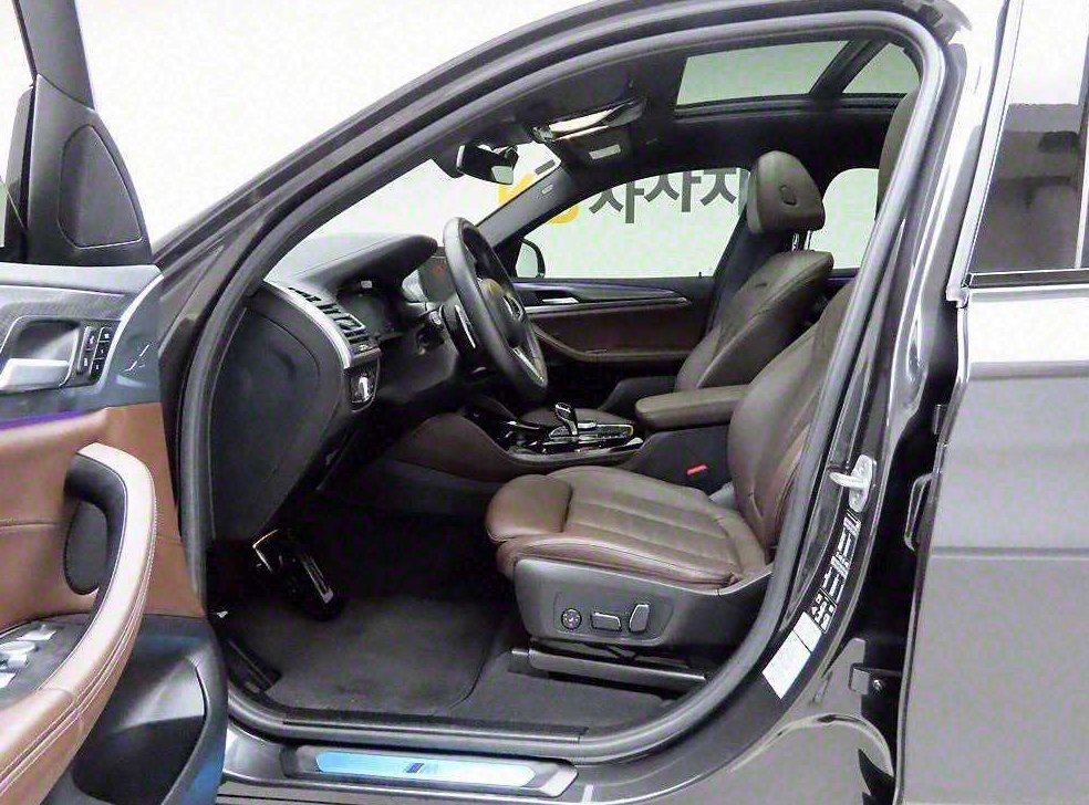 BMW X4 xDrive 20i xLine 사진 13