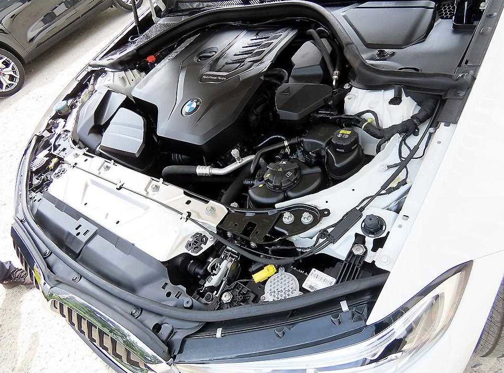 BMW 3시리즈 320i M 스포츠 사진 19