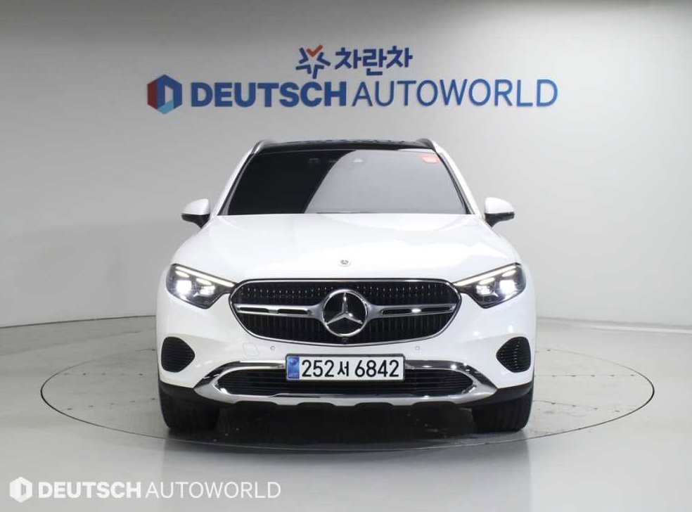 벤츠 GLC 클래스 GLC300 4MATIC 사진 3