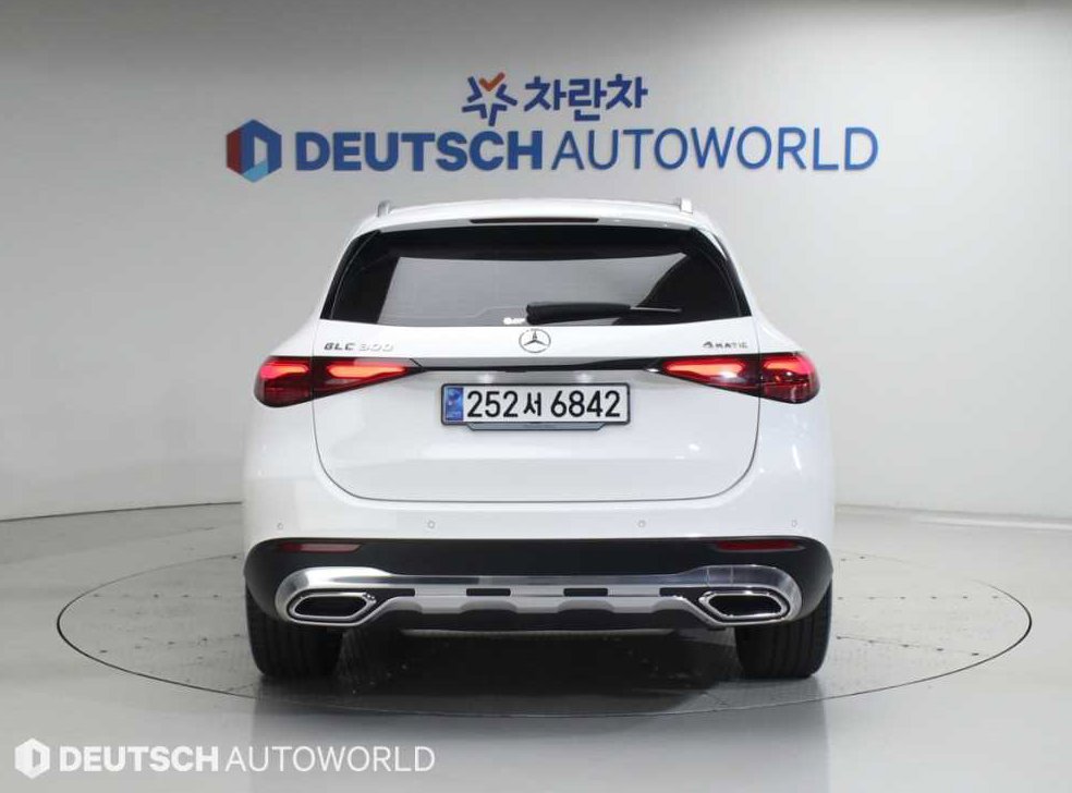 벤츠 GLC 클래스 GLC300 4MATIC 사진 4