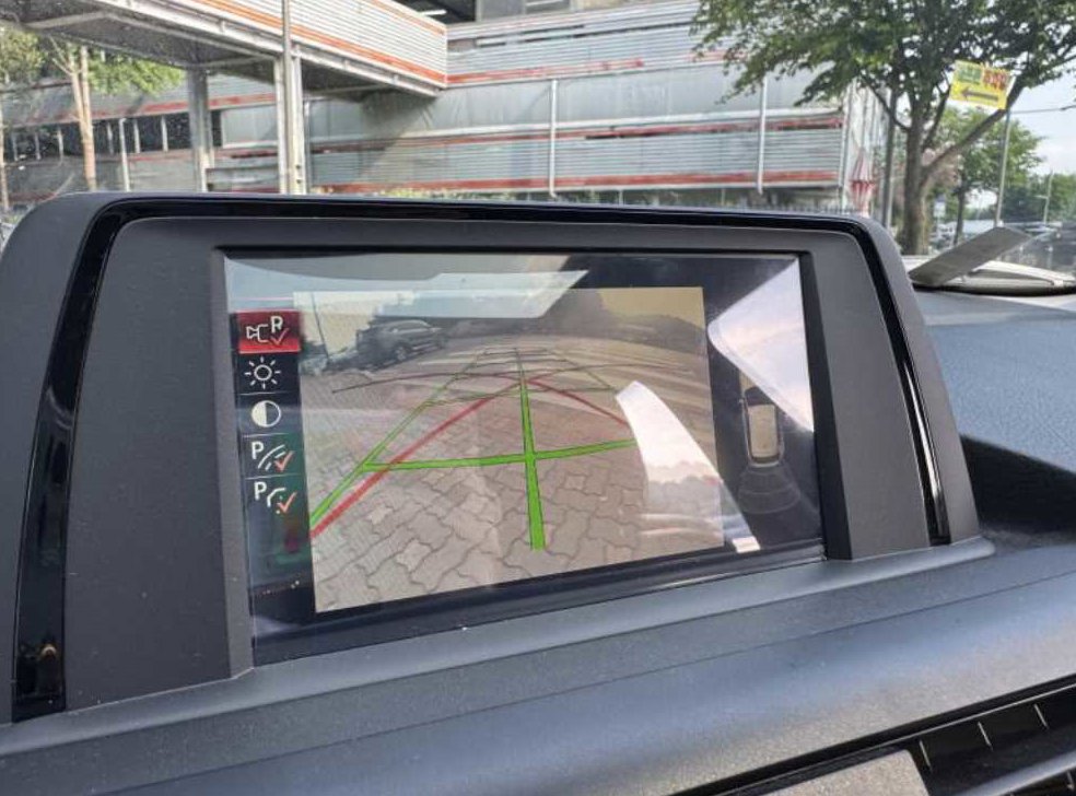 BMW 1시리즈 118d 스포츠 사진 15