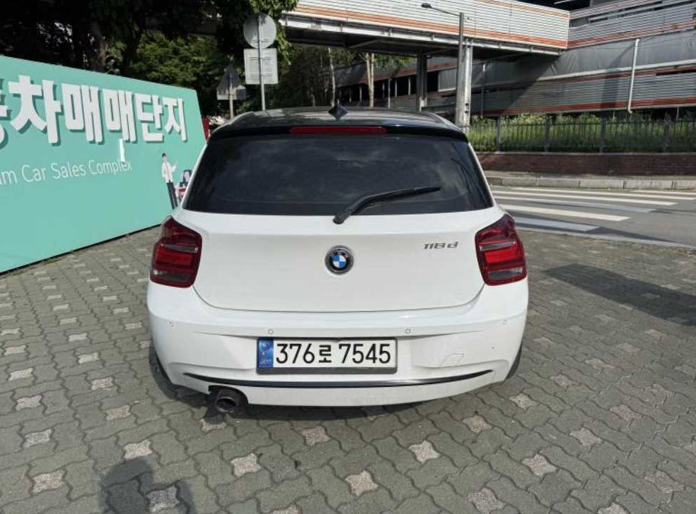 BMW 1시리즈 118d 스포츠 사진 7